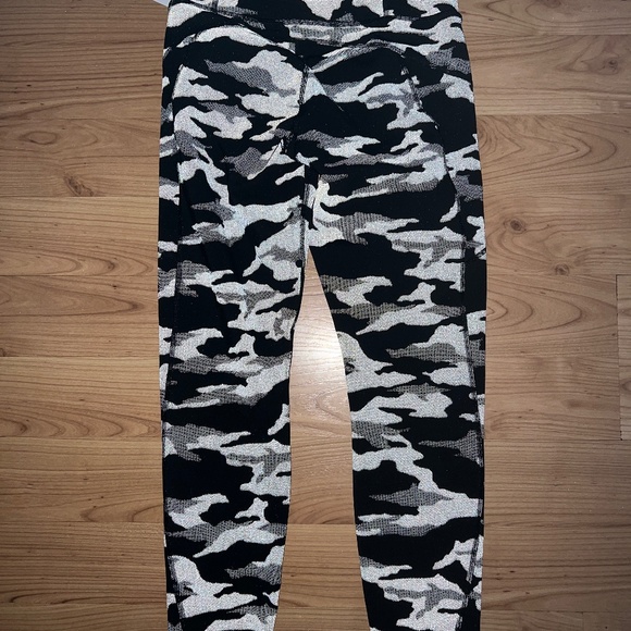 Athleta Ranier Reflective Camo leggings small - Picture 1 of 5